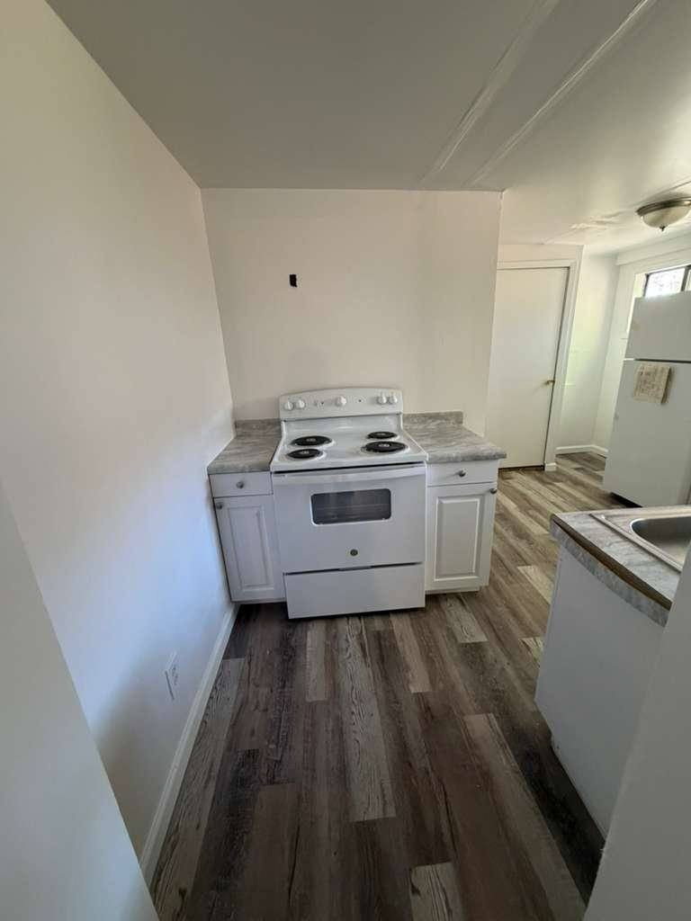 Apartment for rent at 208 Utica St #3, Fulton, NY 13069