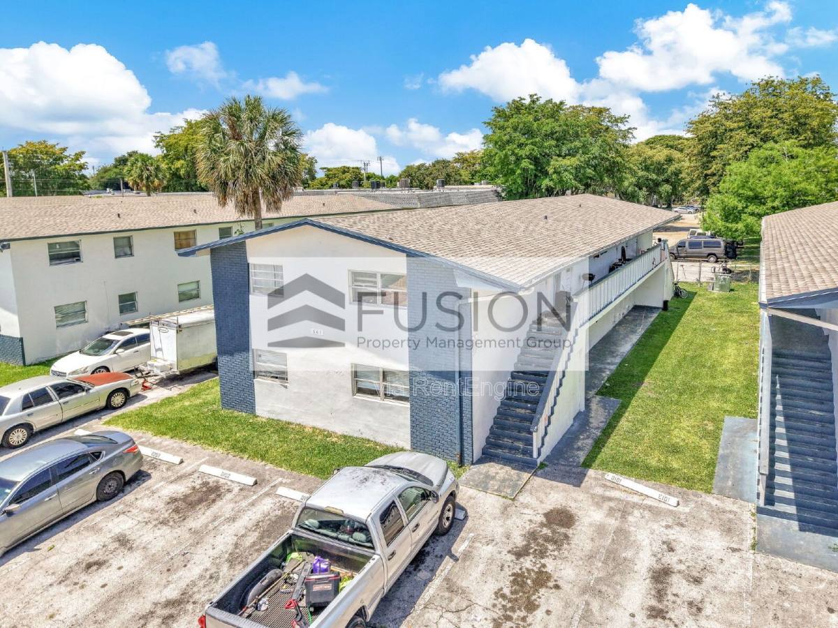 Apartment for rent at 861 SW 74th Terrace #102D, Pompano Beach, FL 33068