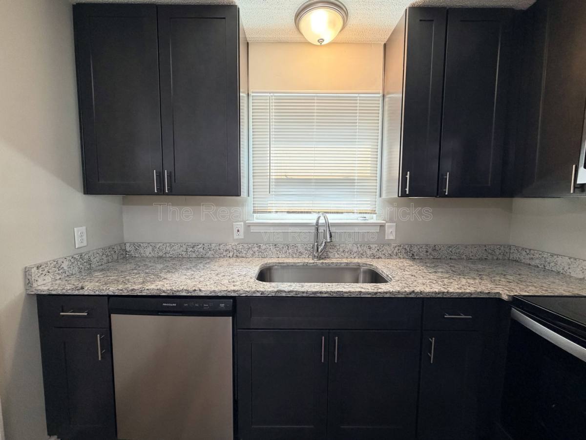 Apartment for rent at 4602 Delashmitt Rd #B, Hixson, TN 37343