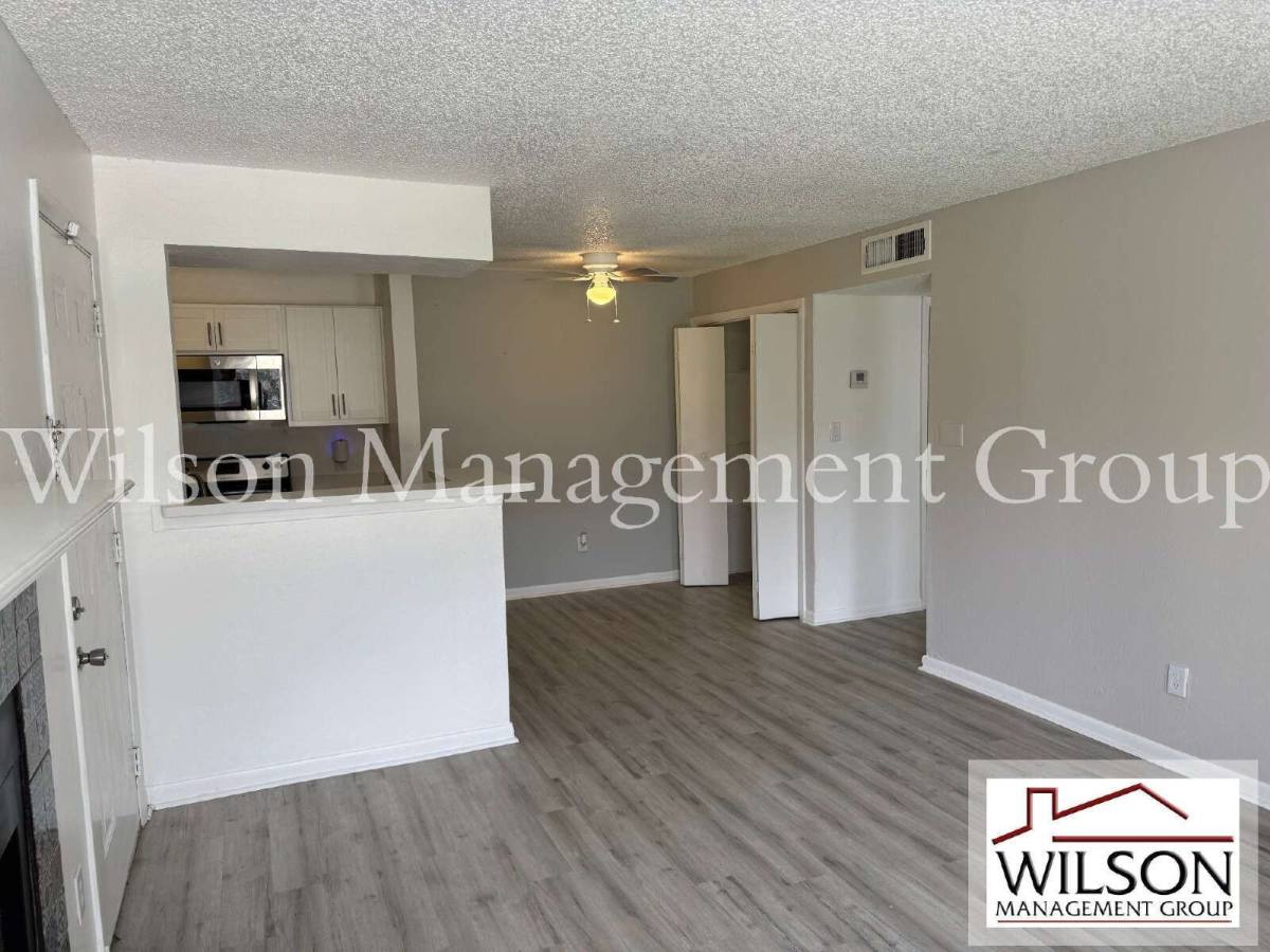 Condo for rent at 5540 Devonbriar Way #H104, Orlando, FL 32822