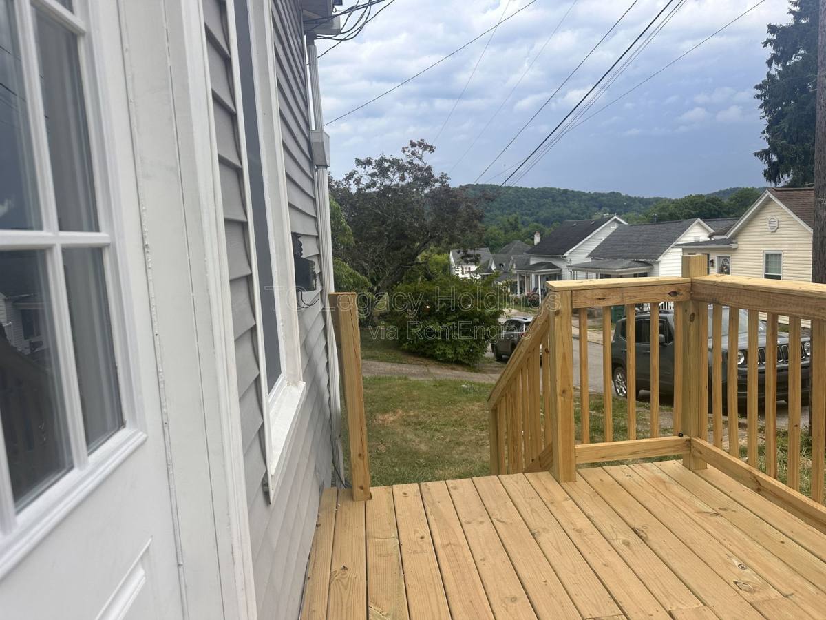 Apartment for rent at 614 Hart St #614, Clarksburg, WV 26301