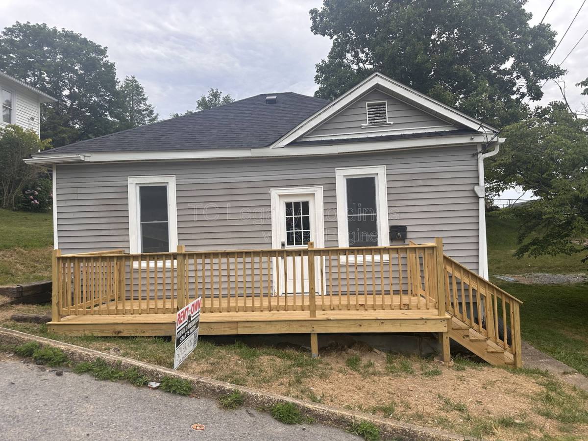 Apartment for rent at 614 Hart St #614, Clarksburg, WV 26301