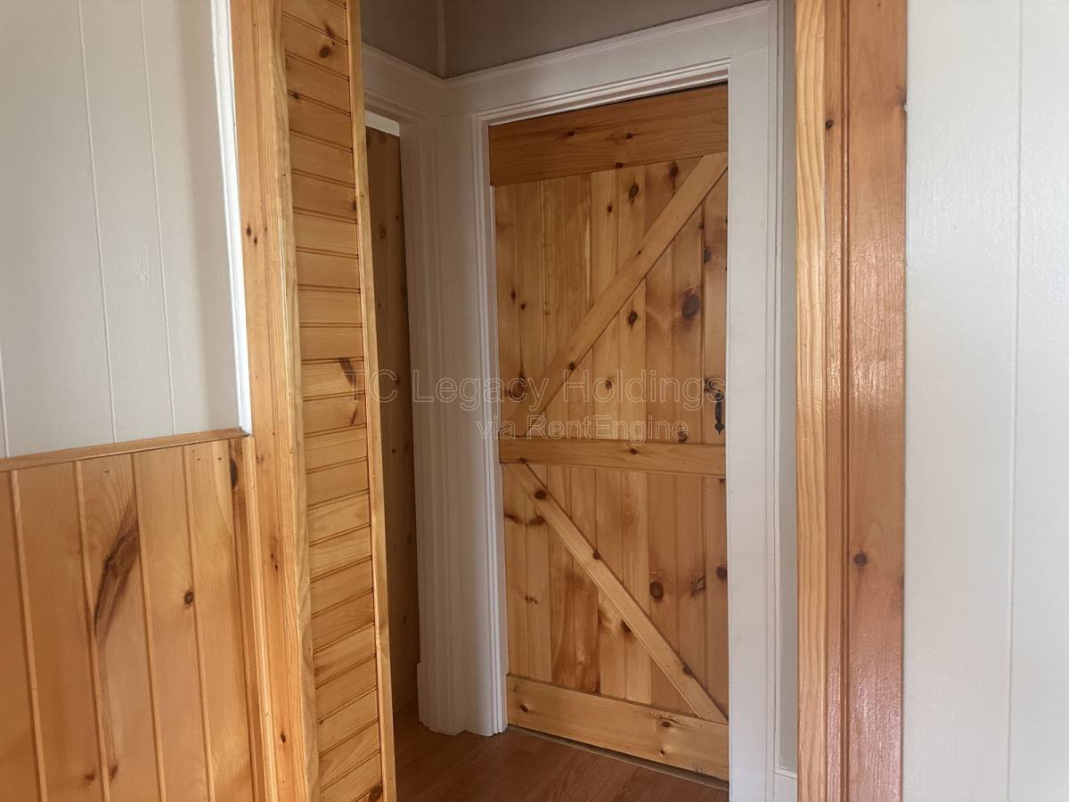 Apartment for rent at 614 Hart St #614, Clarksburg, WV 26301