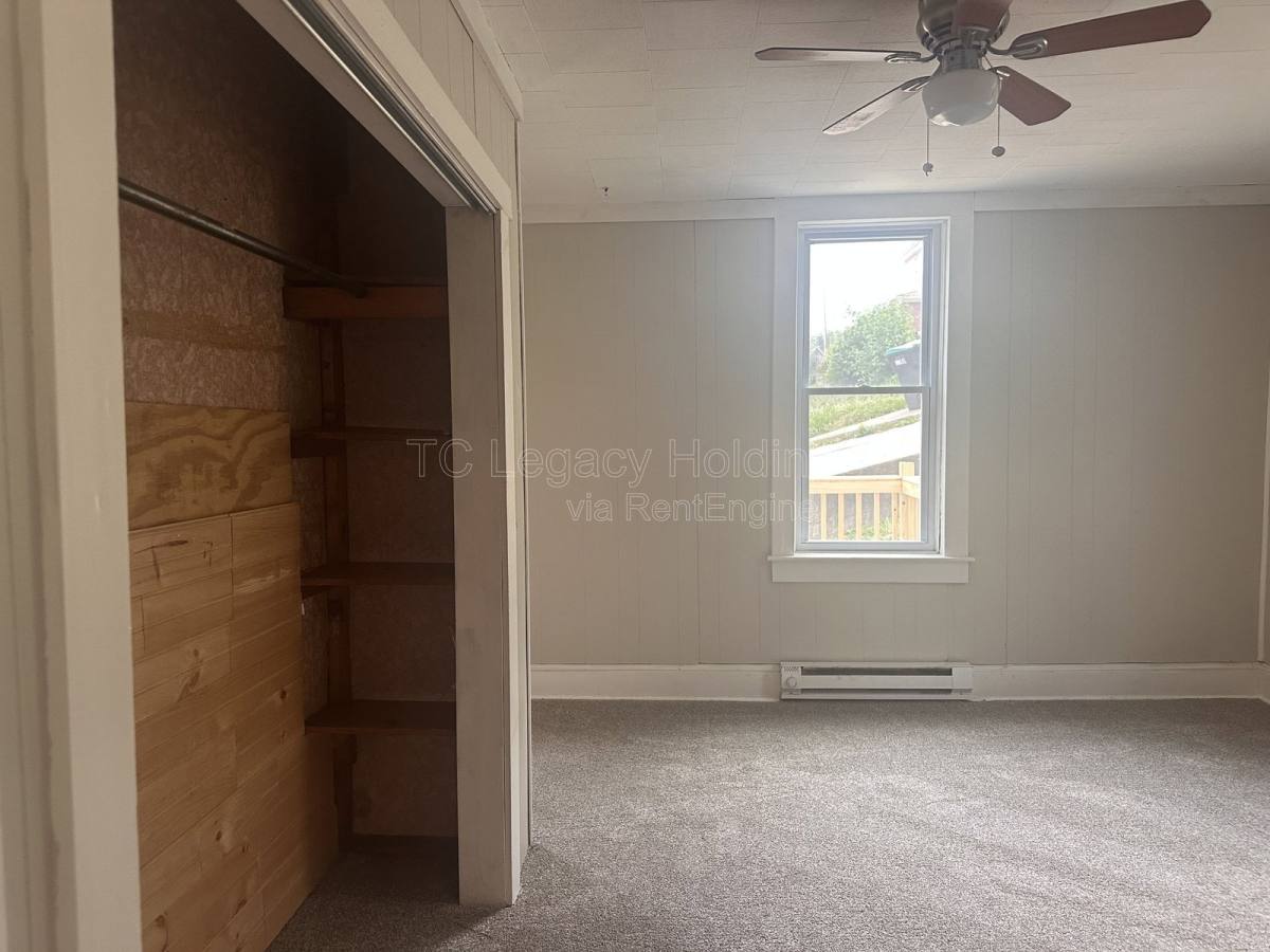 Apartment for rent at 614 Hart St #614, Clarksburg, WV 26301