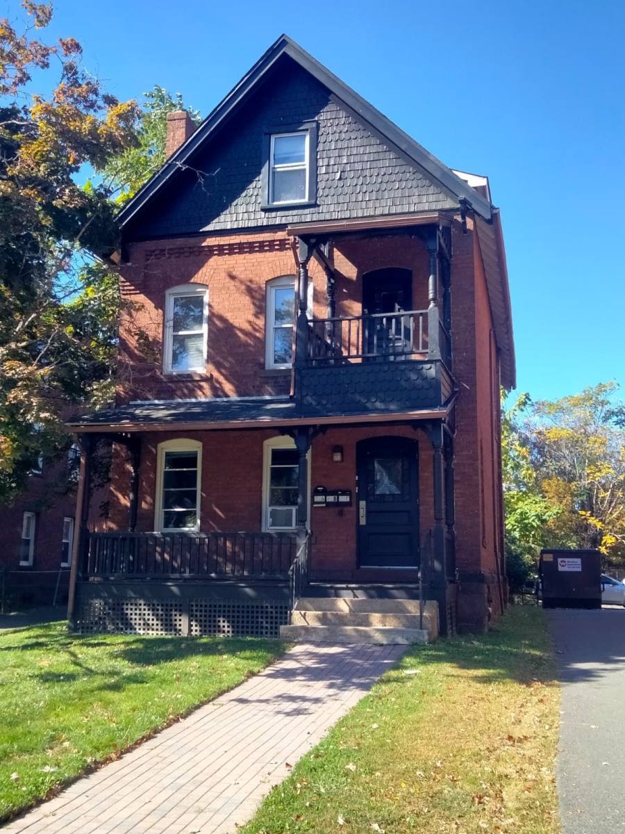 Apartment for rent at 21 Imlay St #1, Hartford, CT 06105