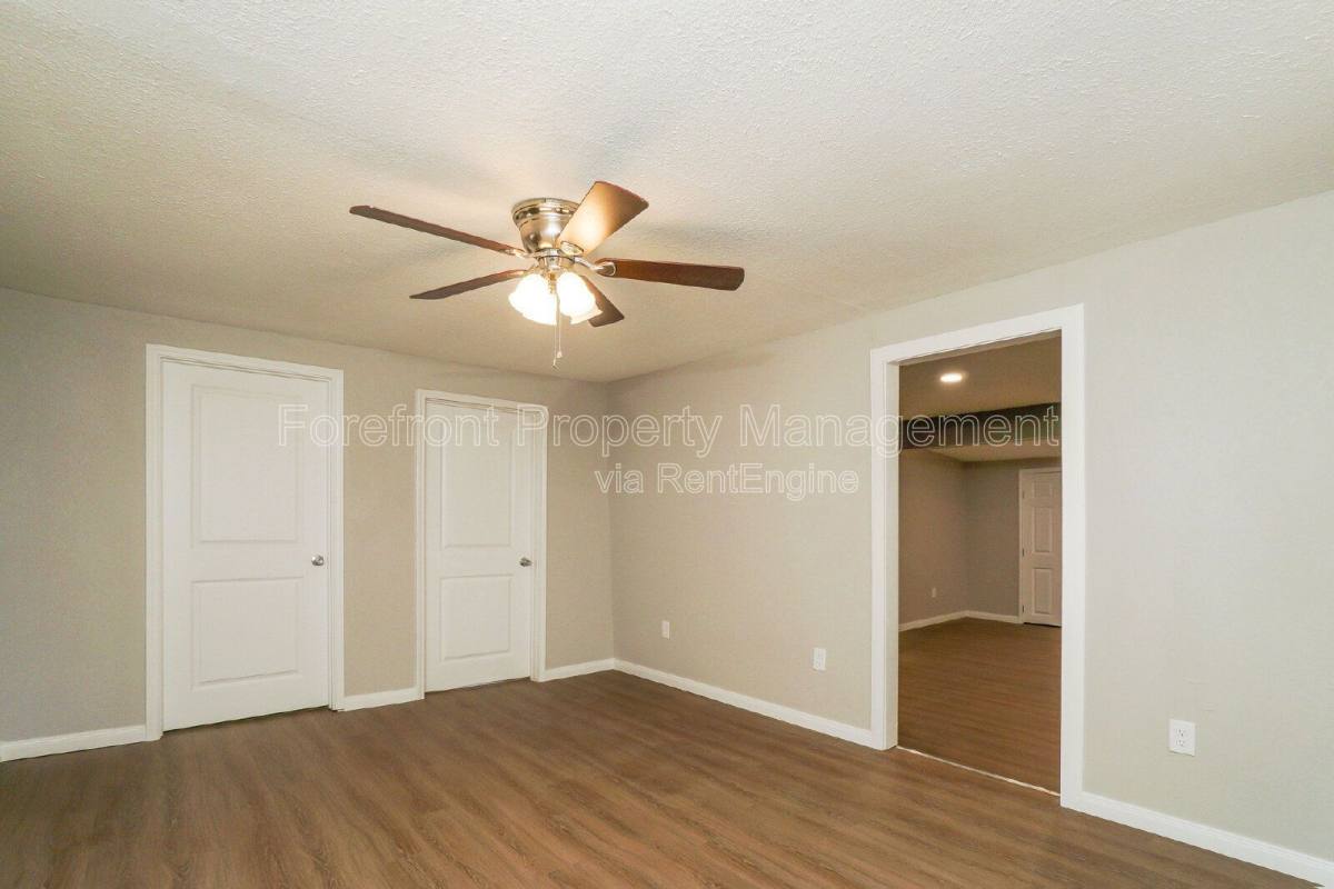 House for rent at 614 N Sabinas St, San Antonio, TX 78207
