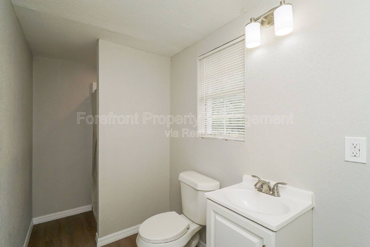 House for rent at 614 N Sabinas St, San Antonio, TX 78207