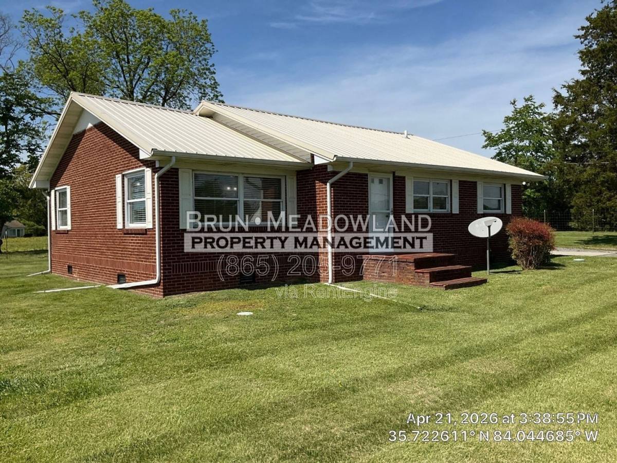 House for rent at 3239 Morganton Rd, Maryville, TN 37801