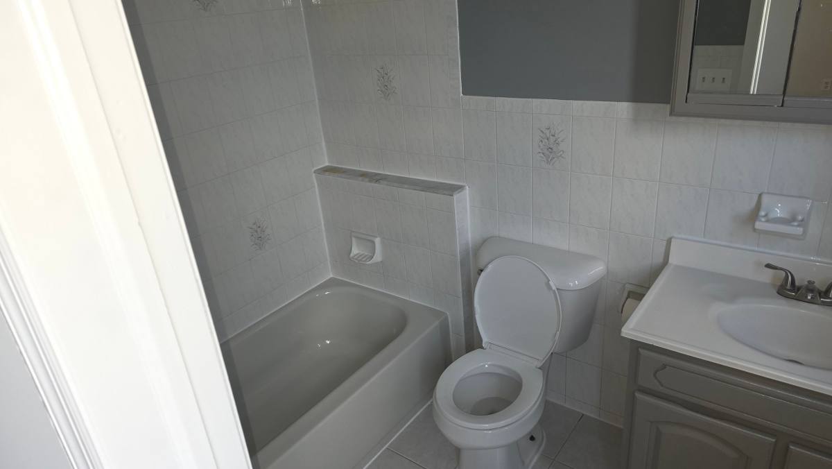 Apartment for rent at 236 Sherman Ave #1, Newark, NJ 07102