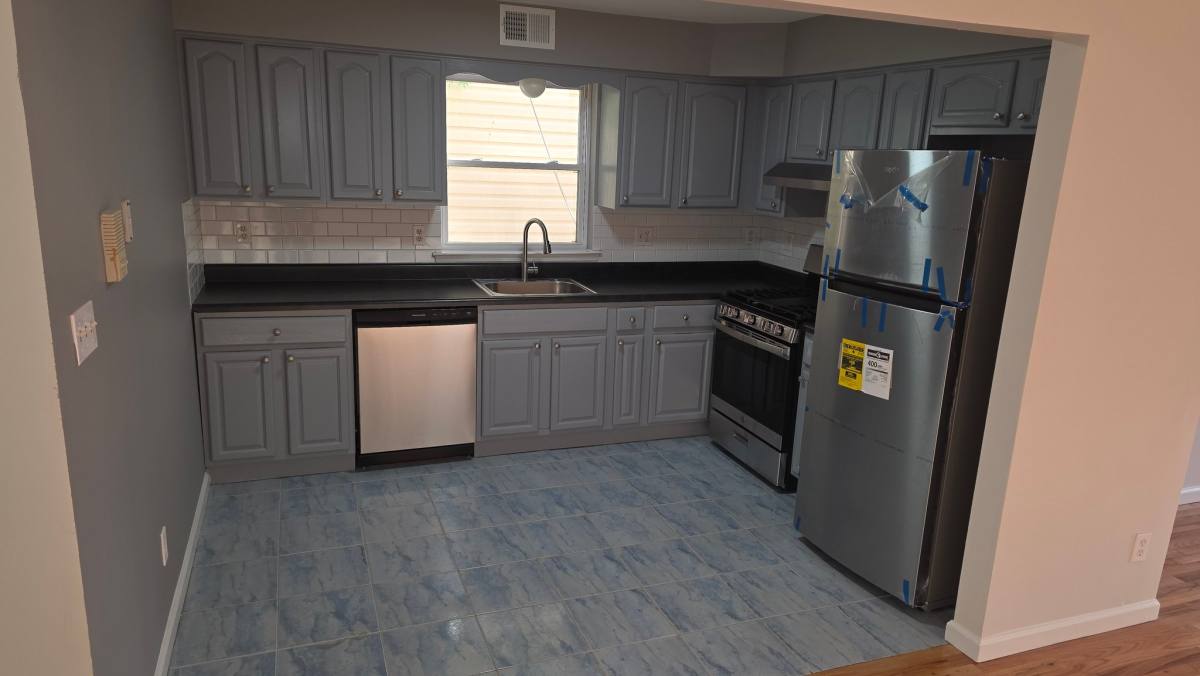 Apartment for rent at 236 Sherman Ave #1, Newark, NJ 07102