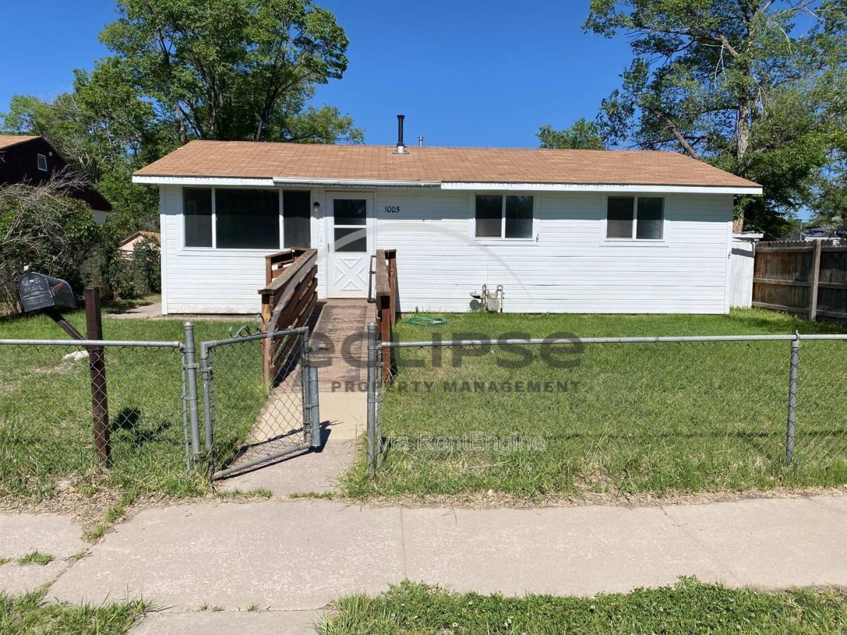 House for rent at 1005 Denver Ave, Alamosa, CO 81101