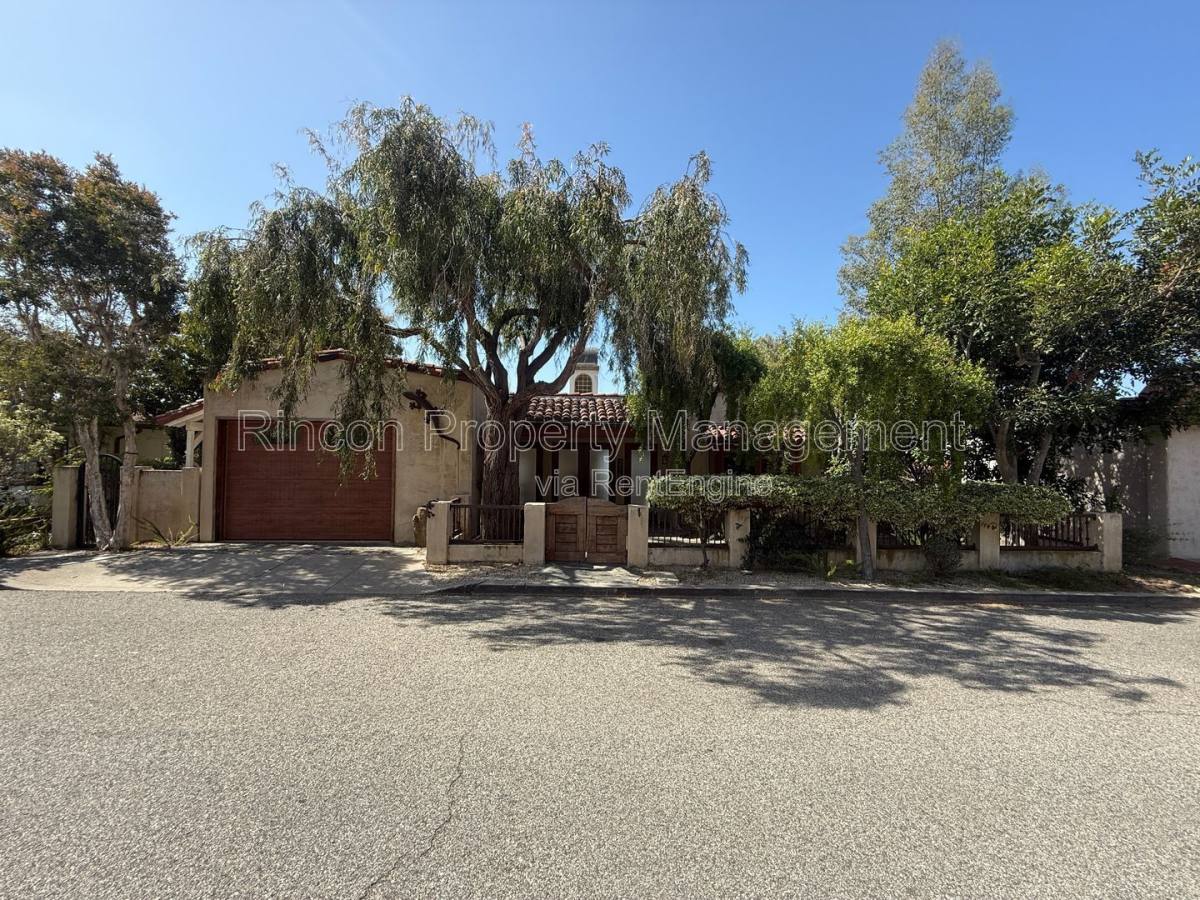 Apartment for rent at 2166 Palomar Ave, Ventura, CA 93001