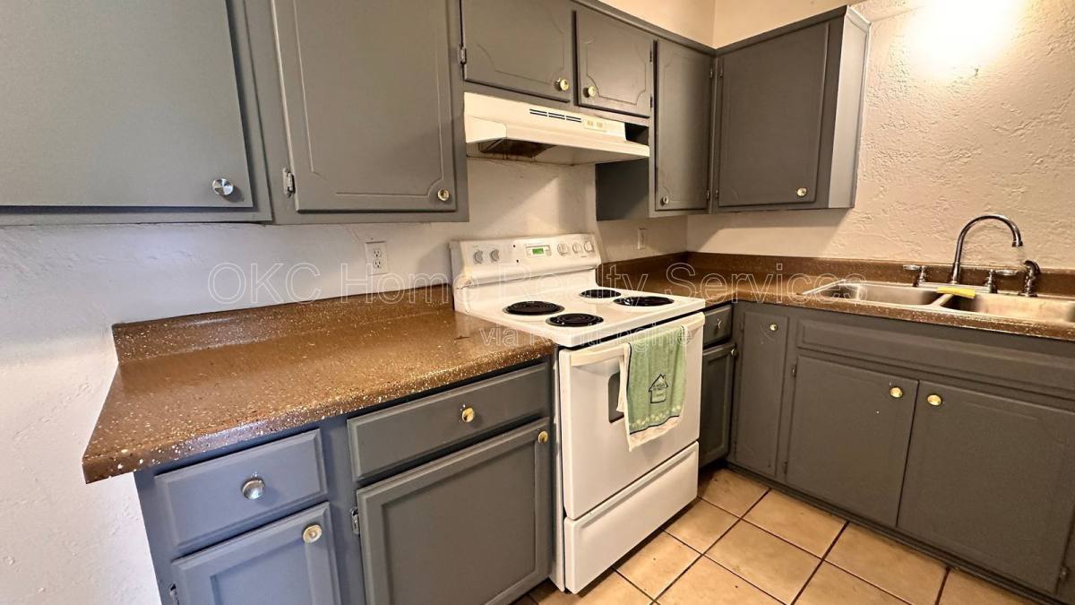 Apartment for rent at 714 NE 27th St Liberty Station #4, Oklahoma City, OK 73105