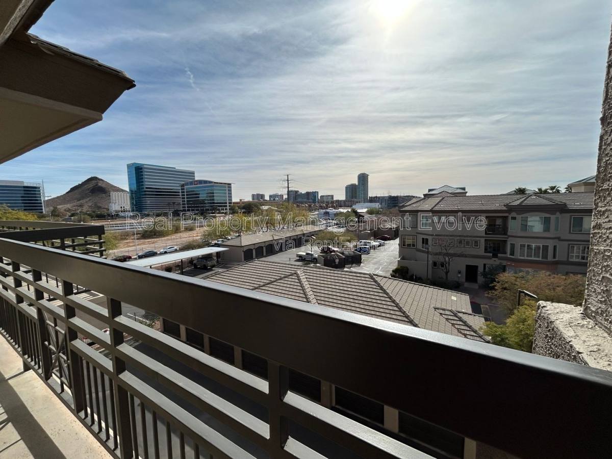 Apartment for rent at 425 W Rio Salado Parkway #317, Tempe, AZ 85281