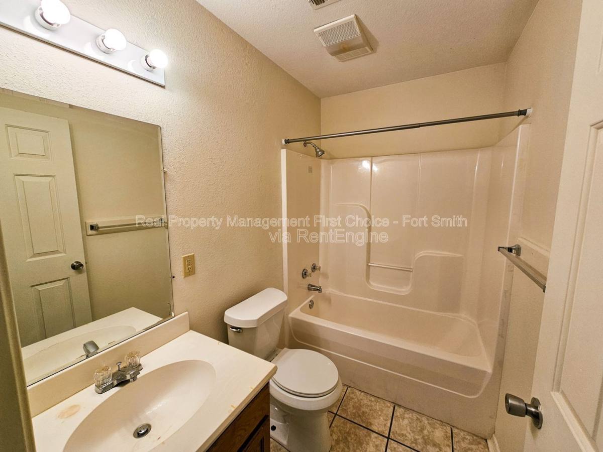 Apartment for rent at 1851 Brazil Ave, Fort Smith, AR 72908