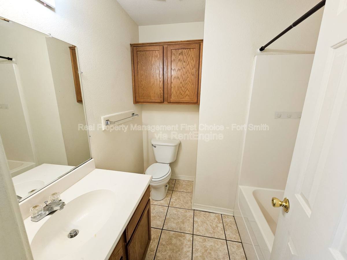 Apartment for rent at 1851 Brazil Ave, Fort Smith, AR 72908