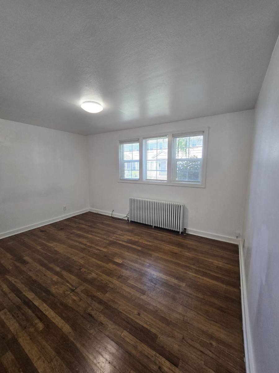 Apartment for rent at 449 NE Winchester St, Roseburg, OR 97470
