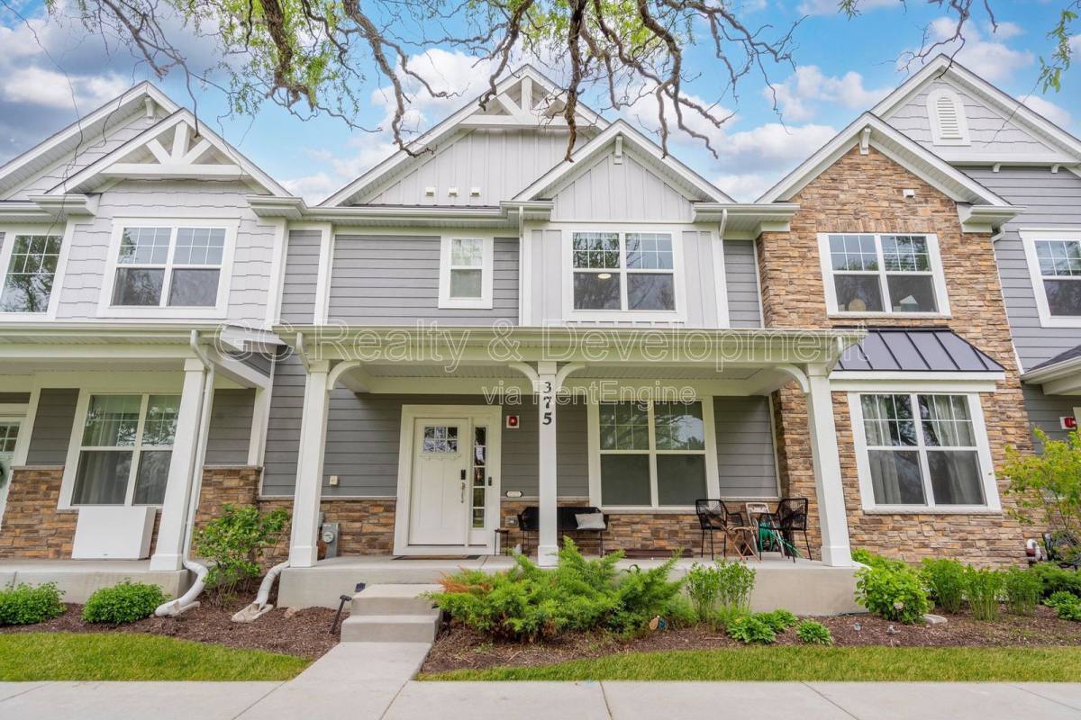 House for rent at 375 Didier Court, Buffalo Grove, IL 60089
