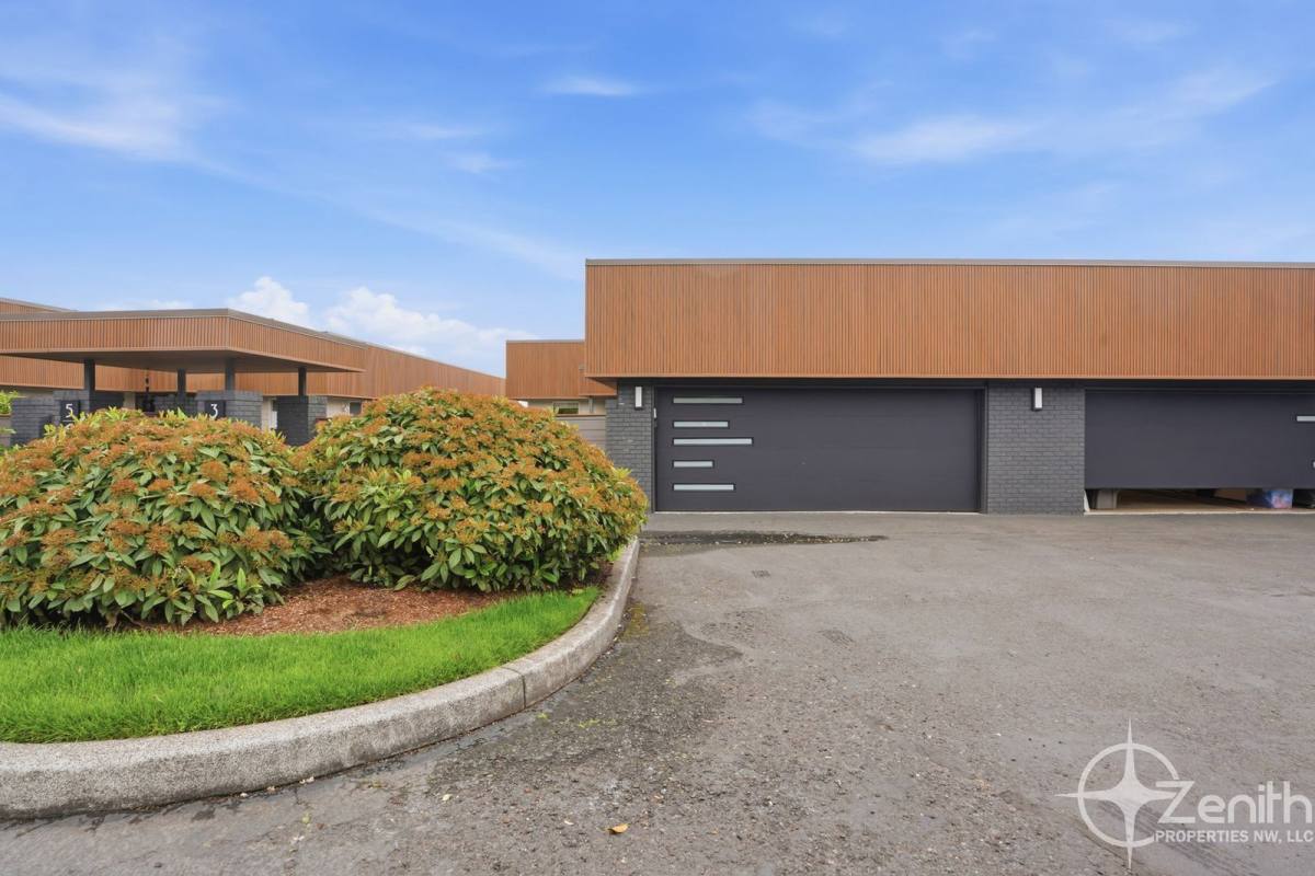 Condo for rent at 6903 SE Riverside Dr #3, Vancouver, WA 98664