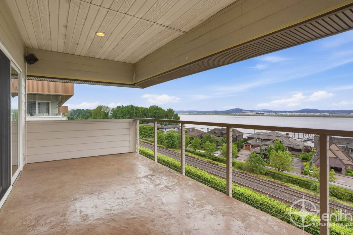 Condo for rent at 6903 SE Riverside Dr #3, Vancouver, WA 98664