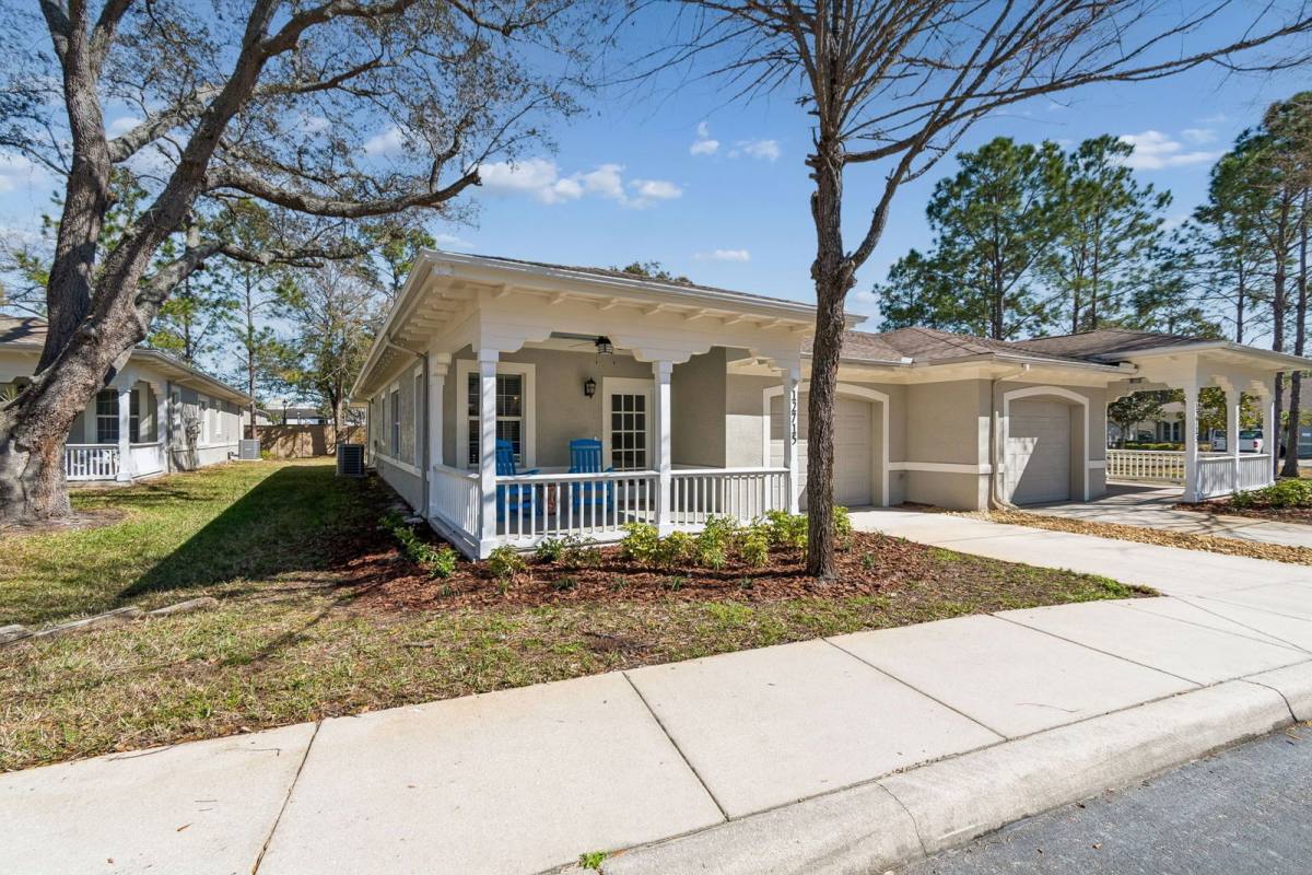 Apartment for rent at 2011 Villa Sites Dr, Tampa, FL 33612
