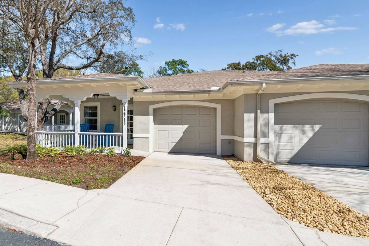 Apartment for rent at 2011 Villa Sites Dr, Tampa, FL 33612