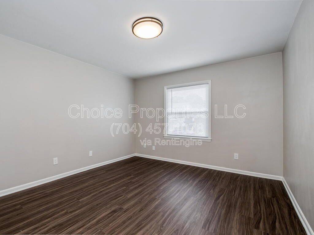 Apartment for rent at 5804 Cedars E Court #7, Charlotte, NC 28212