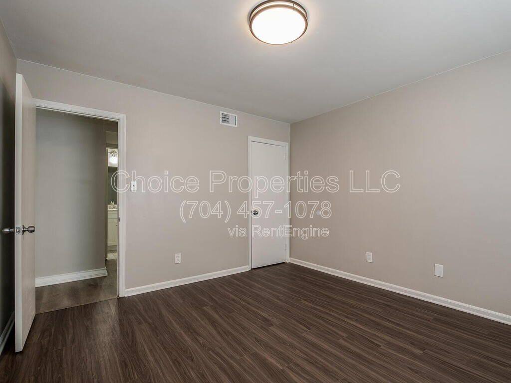 Apartment for rent at 5804 Cedars E Court #7, Charlotte, NC 28212