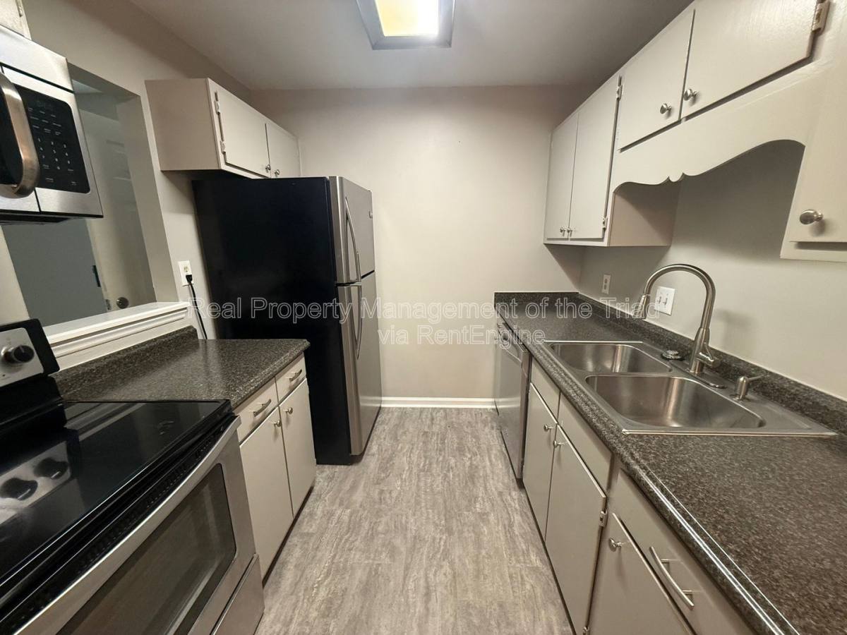 Condo for rent at 5661 Hornaday Rd #G, Greensboro, NC 27409