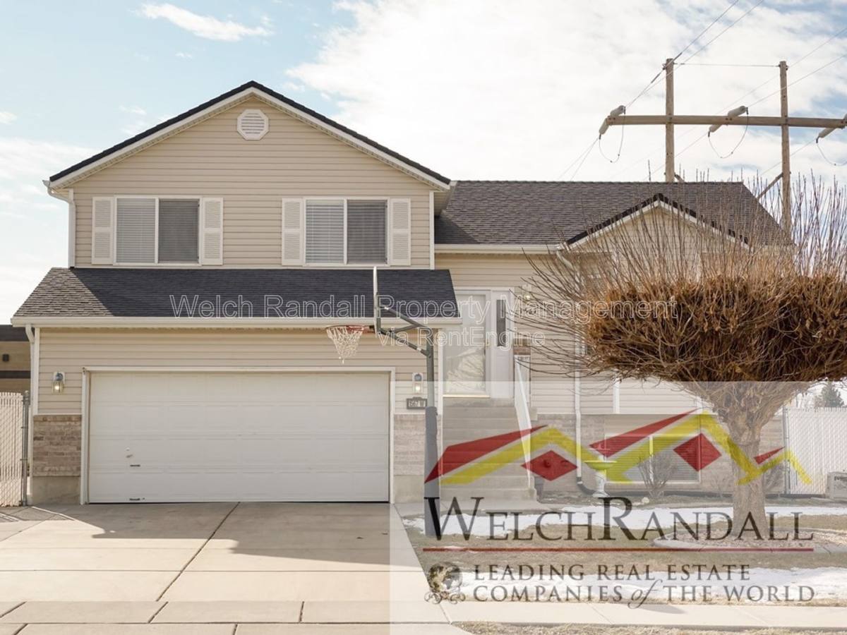 House for rent at 1567 W 1950 N, Clearfield, UT 84015