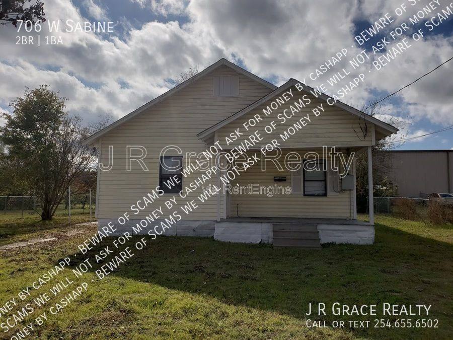 House for rent at 706 W Sabine St, Groesbeck, TX 76642