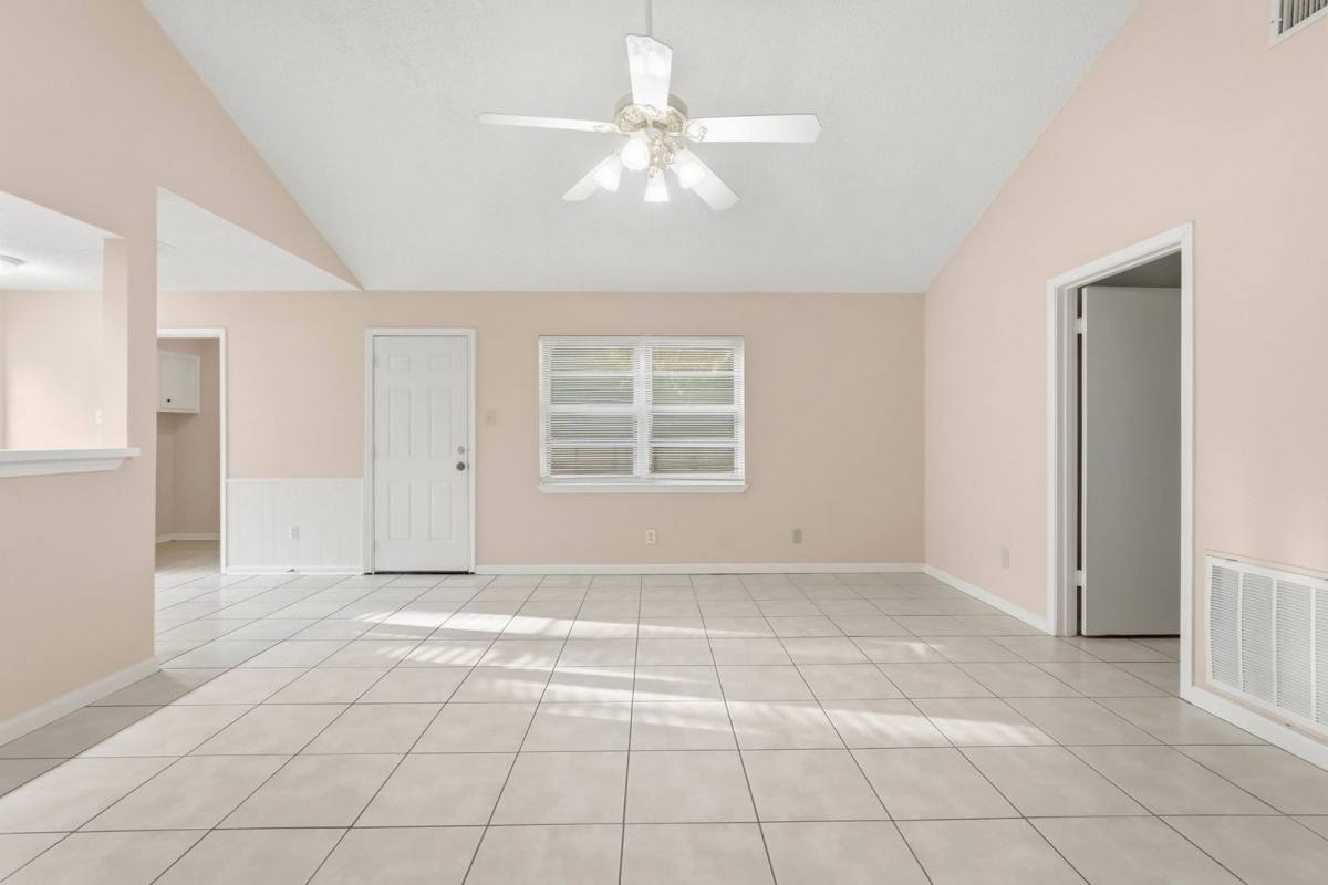 Apartment for rent at 22222 Kerryblue Dr, Katy, TX 77450