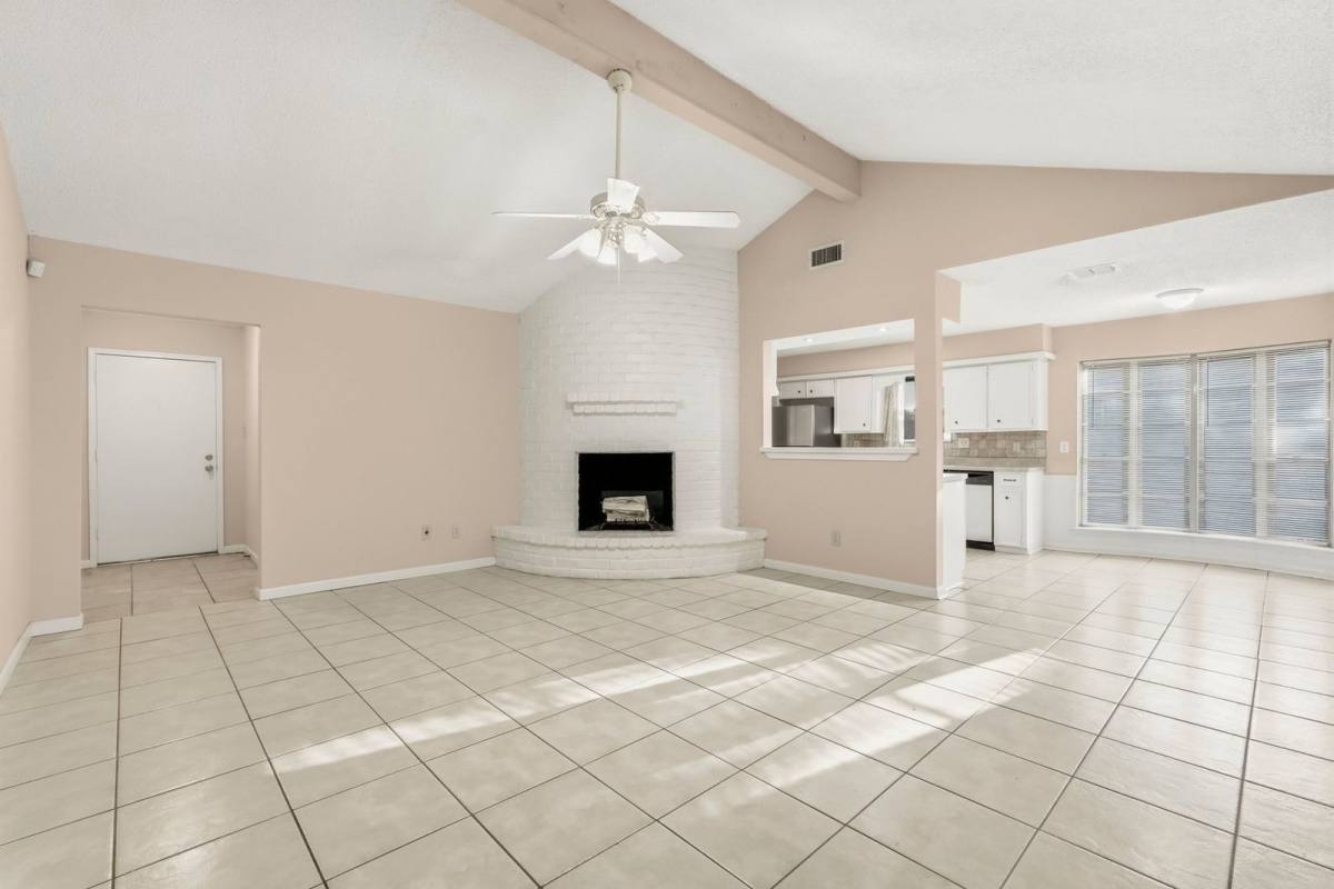 Apartment for rent at 22222 Kerryblue Dr, Katy, TX 77450