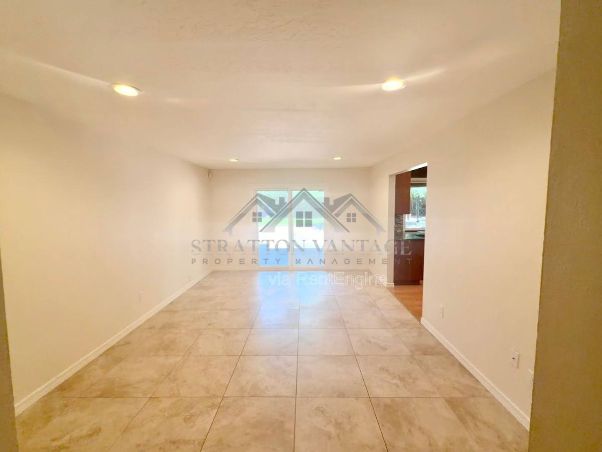 House for rent at 13430 N 30th St, Phoenix, AZ 85032