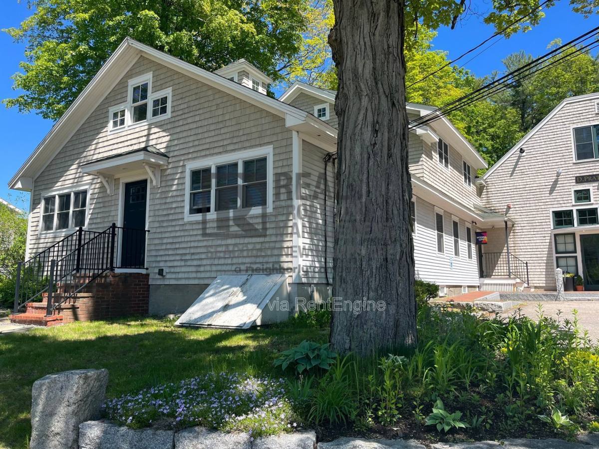 Apartment for rent at 50 State Rd #A, Kittery, ME 03904