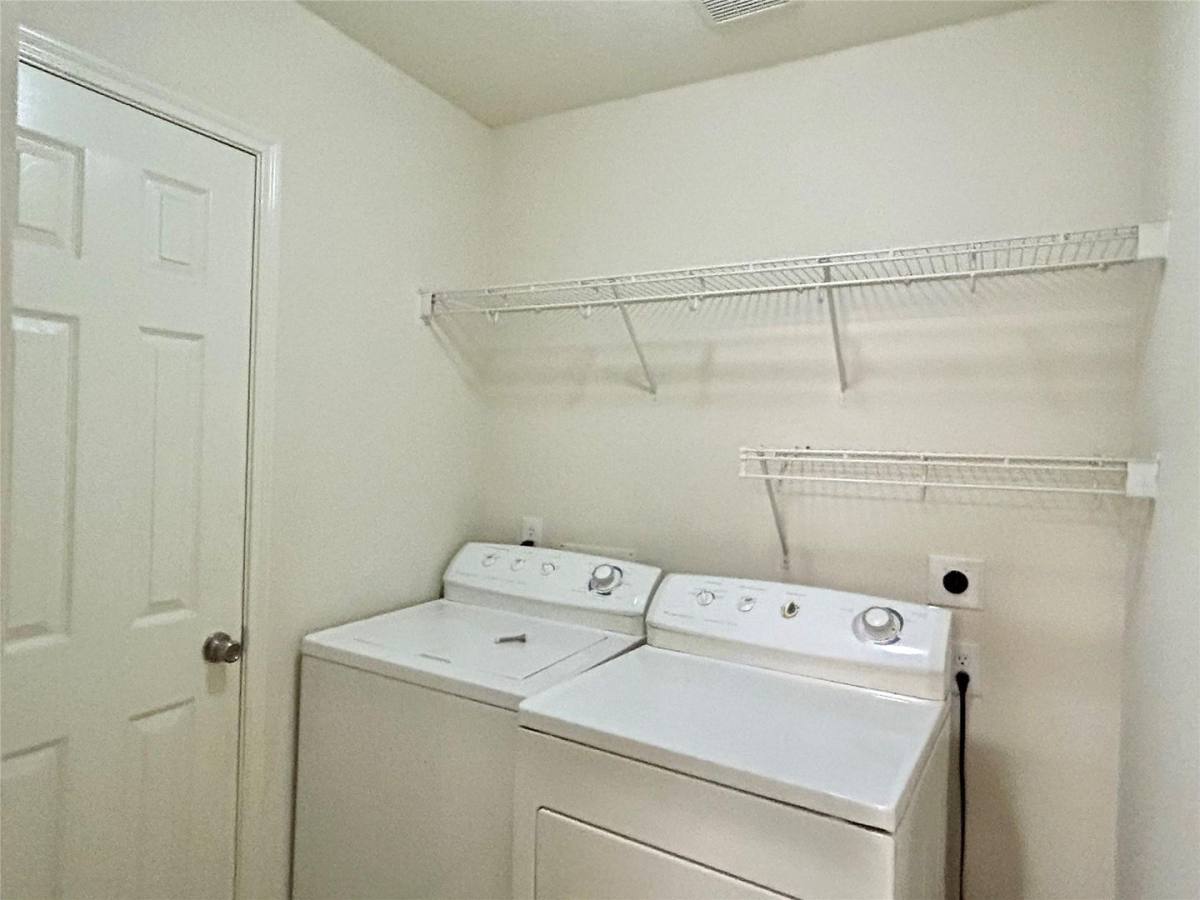 House for rent at 10623 Sugar Trace Dr, Sugar Land, TX 77498