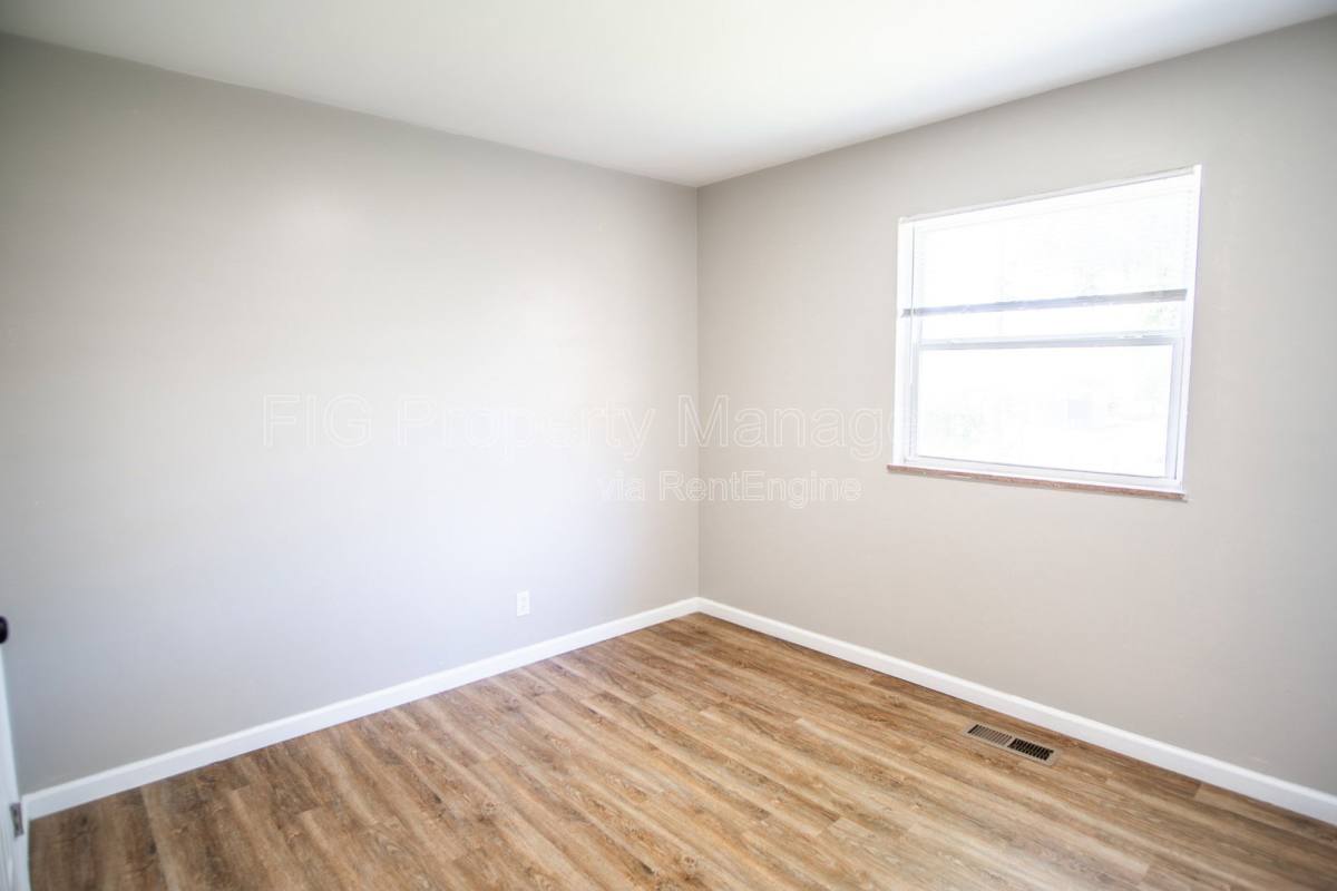 Apartment for rent at 315 N Castle St #4, Knoxville, TN 37914