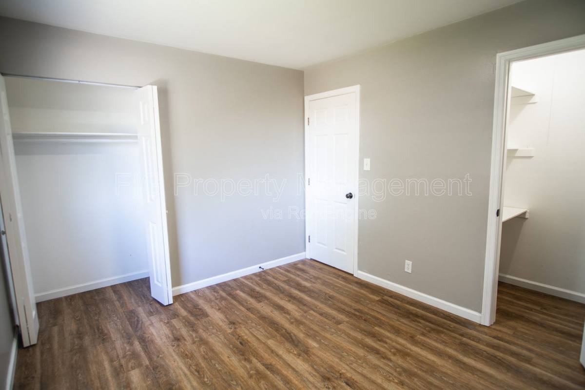 Apartment for rent at 315 N Castle St #4, Knoxville, TN 37914