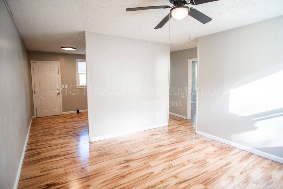 Apartment for rent at 1418 Chicago Ave, Knoxville, TN 37917