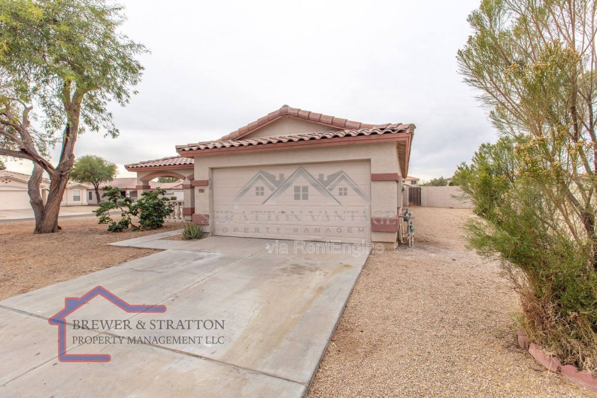 House for rent at 5706 N 74th Dr, Glendale, AZ 85303