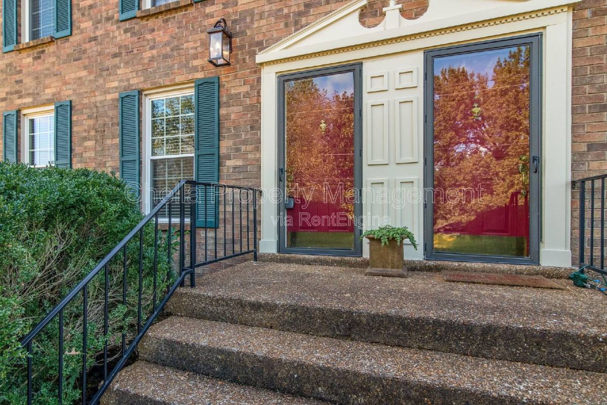 Townhouse for rent at 2615 Habersham Ave, Nashville, TN 37214