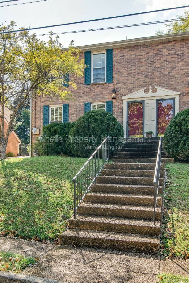 Townhouse for rent at 2615 Habersham Ave, Nashville, TN 37214