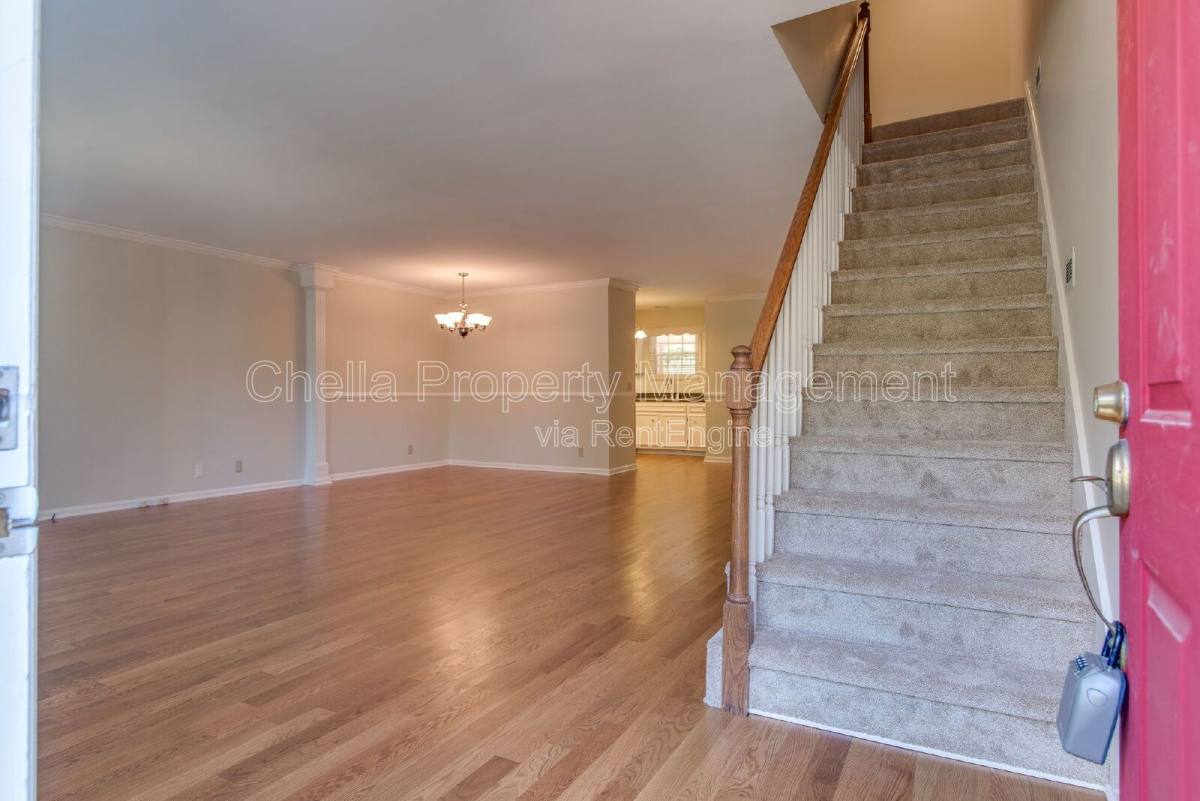 Townhouse for rent at 2615 Habersham Ave, Nashville, TN 37214