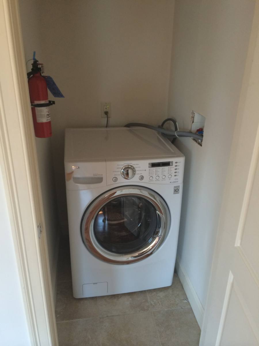 Apartment for rent at 2450 Lemoine Ave, Fort Lee, NJ 07024