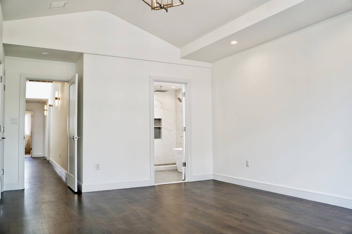 Apartment for rent at 1517 13th St, Fort Lee, NJ 07024
