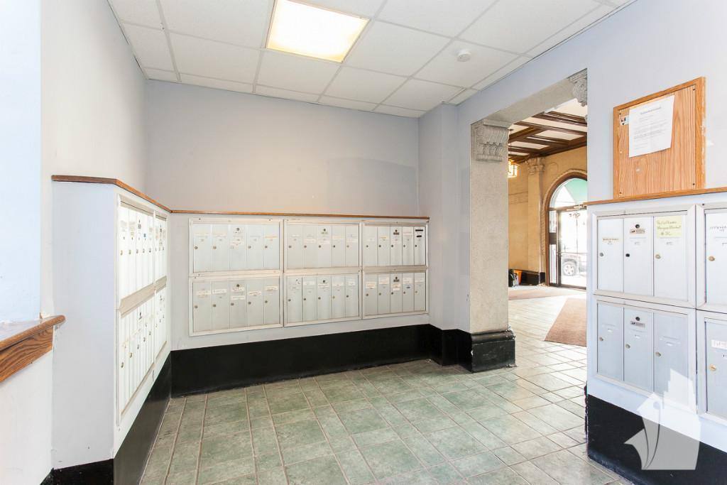 Apartment for rent at 505 W Belmont Ave #1N, Chicago, IL 60657
