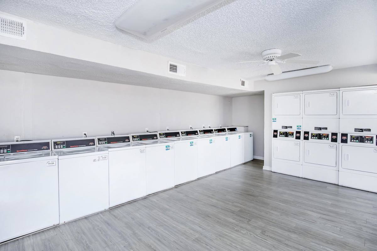 Apartment for rent at 1307 Wilcrest Dr #3300, Houston, TX 77042
