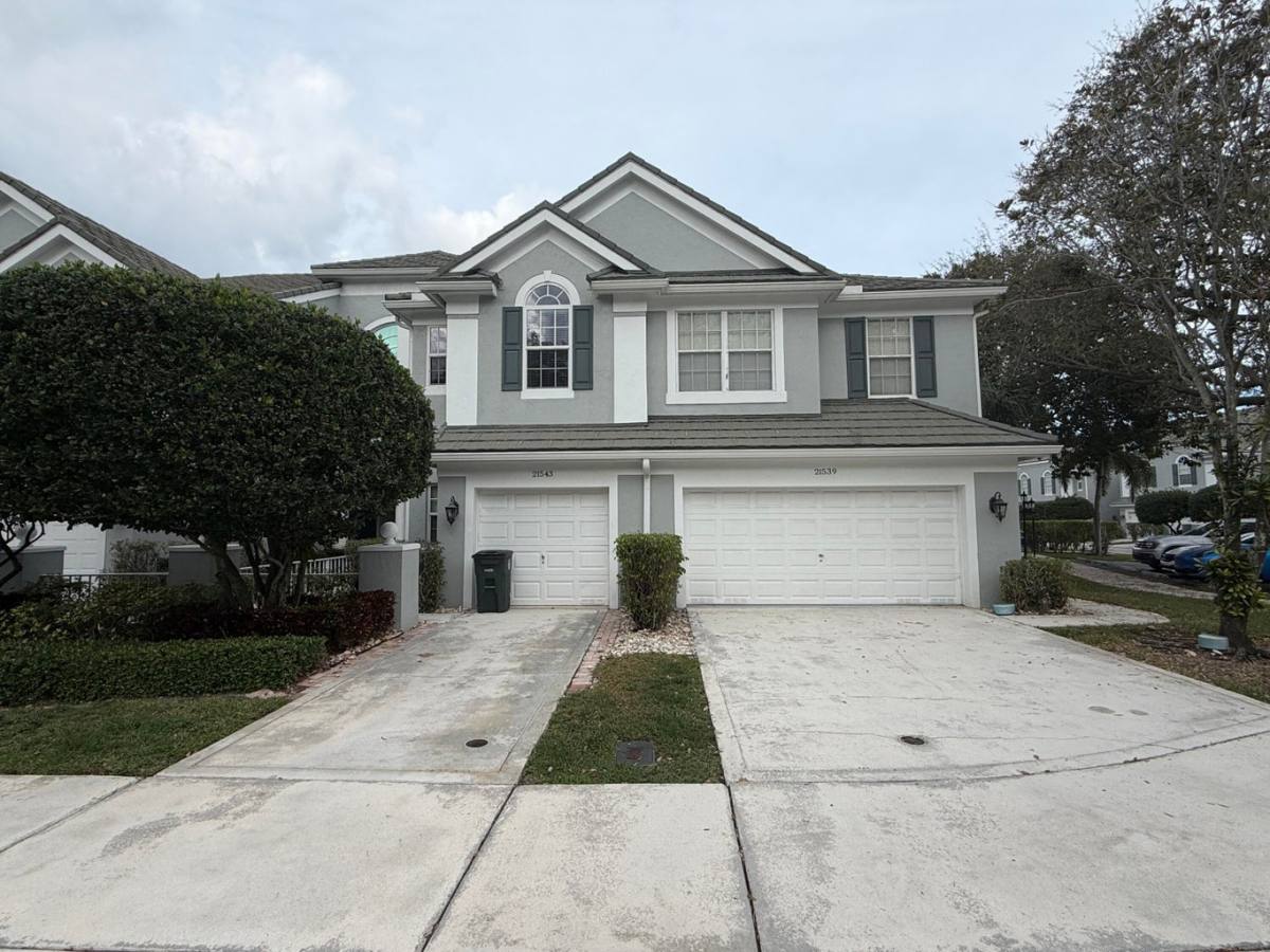 Townhouse for rent at 21543 Saint Andrews Grand Circle, Boca Raton, FL 33486
