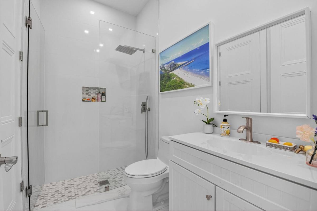 House for rent at 711 NE 6th St, Boca Raton, FL 33432