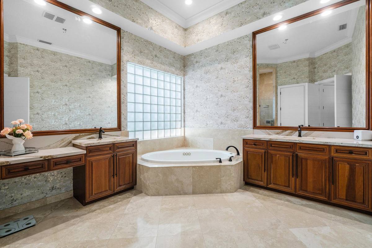 House for rent at 15872 Double Eagle Trail, Delray Beach, FL 33446